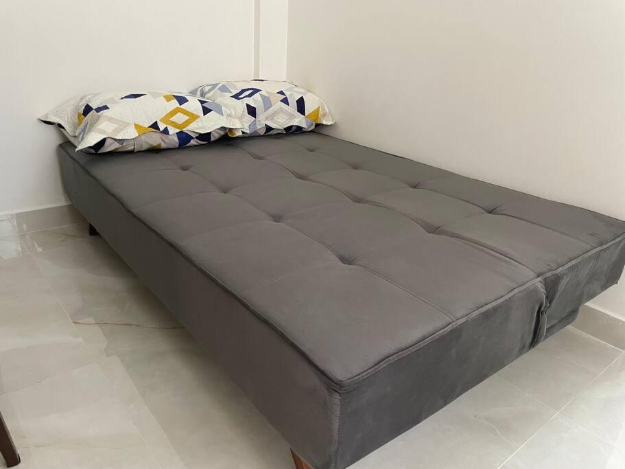 Apartamento E Sala 100 Mts Da *